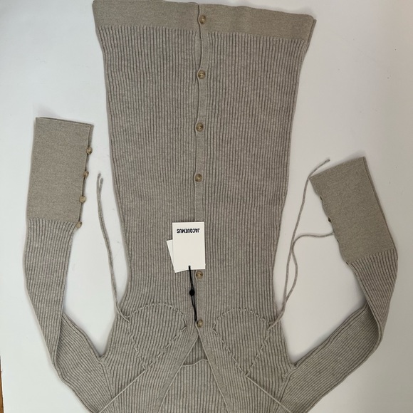 Lauris Long Sleeve Merino Wool Mini Sweater Dress
JACQUEMUS - Picture 2 of 16